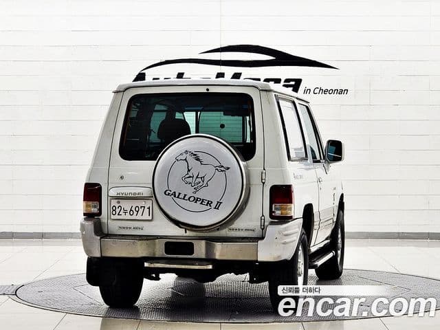 Hyundai 갤로퍼 2 фургон / Diesel Exceed (Short Body), 1997 4
