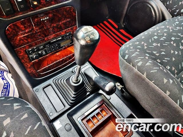 Hyundai 갤로퍼 2 фургон / Diesel Exceed (Short Body), 1997 17