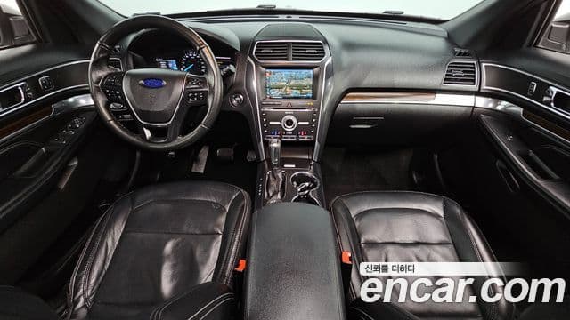 Ford Explorer 5세대, 2017 7