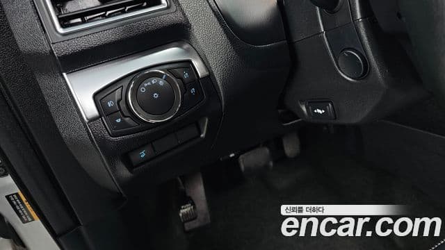 Ford Explorer 5세대, 2017 12