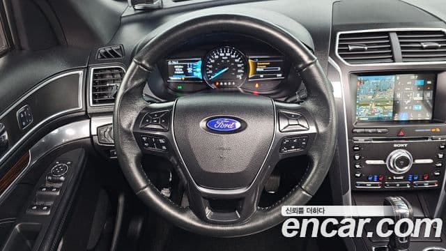 Ford Explorer 5세대, 2017 13