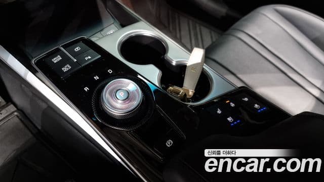 Kia K8 Trendy(таксомоторный тип), 2024 9