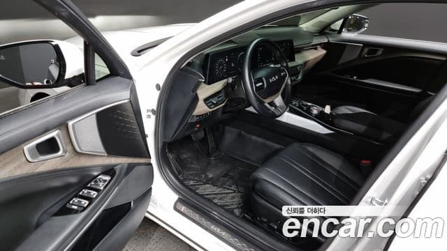 Kia K8 Trendy(таксомоторный тип), 2024 11