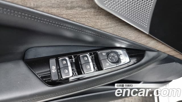 Kia K8 Trendy(таксомоторный тип), 2024 19