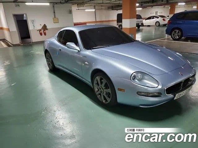 Maserati купе 4.2 V8, 2004 1