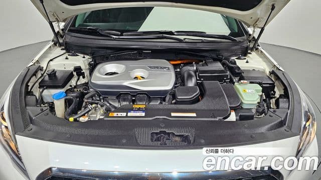 Hyundai LF Sonata гибрид Modern, 2017 6