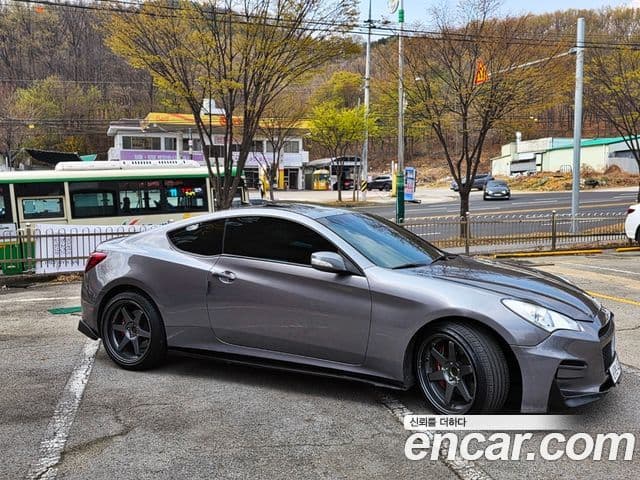 Hyundai Genesis купе 200 турбо R, 2009 все фото