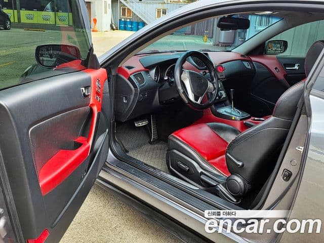 Hyundai Genesis купе 200 турбо R, 2009 9