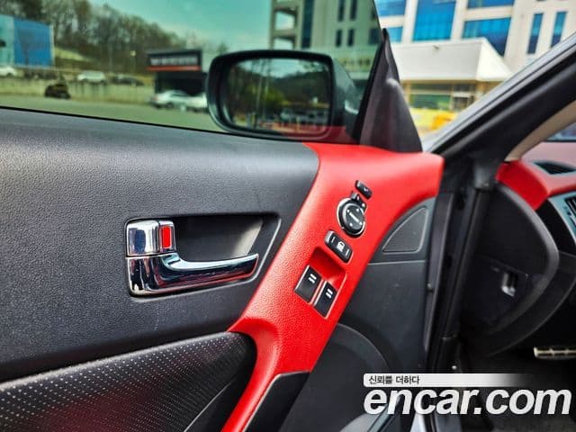 Hyundai Genesis купе 200 турбо R, 2009 11