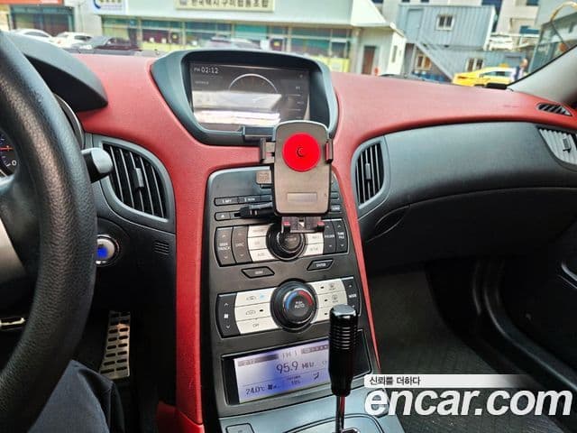 Hyundai Genesis купе 200 турбо R, 2009 13