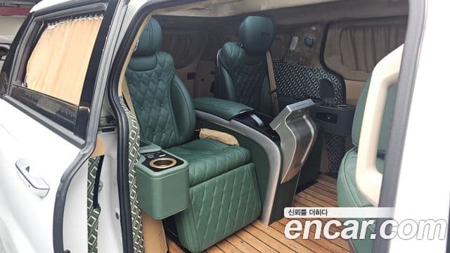 Kia Carnival 4세대 бензин 9인승 High Limousine(компания по спецнадстройкам), 2023 10