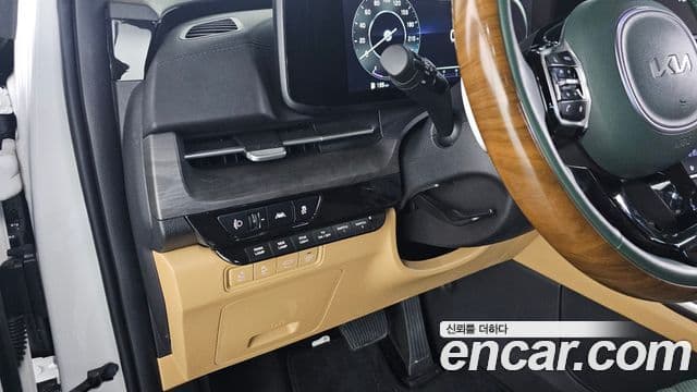 Kia Carnival 4세대 бензин 9인승 High Limousine(компания по спецнадстройкам), 2023 13
