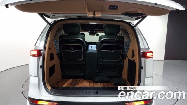 Kia Carnival 4세대 бензин 9인승 High Limousine(компания по спецнадстройкам), 2023 20