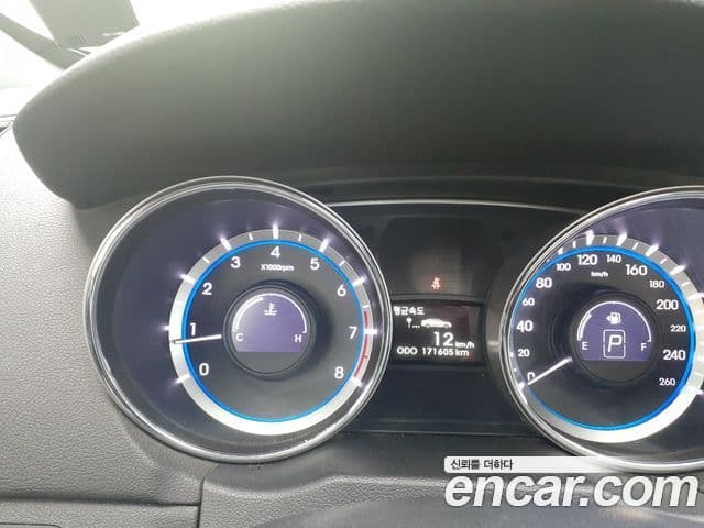 Hyundai Sonata The / новый 브릴리언트 Premium, 2013 8