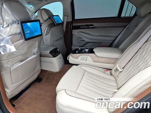 Genesis G90 Premium Luxury, 2021 12