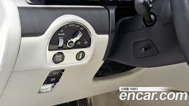 Rolls-Royce 고스트 2세대 6.7 EWB V12, 2022 16