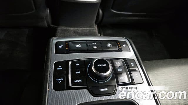 Genesis G80 Premium Luxury, 2018 18