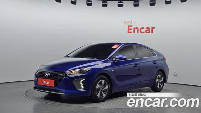 Hyundai Ioniq гибрид, 2019 1