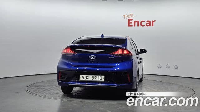 Hyundai Ioniq гибрид, 2019 4