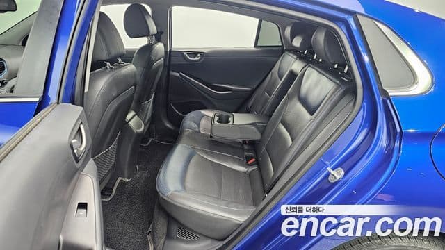 Hyundai Ioniq гибрид, 2019 11