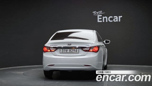 Hyundai YF Sonata топовая версия, 2010 4