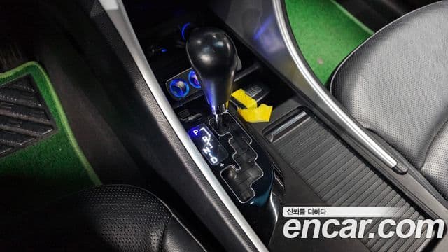 Hyundai YF Sonata топовая версия, 2010 9