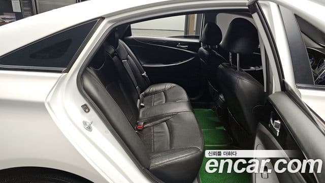 Hyundai YF Sonata топовая версия, 2010 11