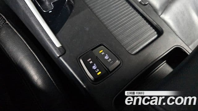 Hyundai YF Sonata топовая версия, 2010 17