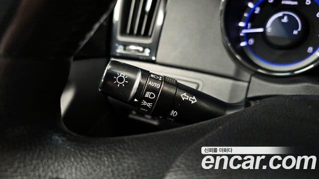 Hyundai YF Sonata топовая версия, 2010 18