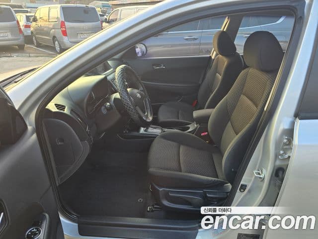 Hyundai i30 Luxury, 2010 11