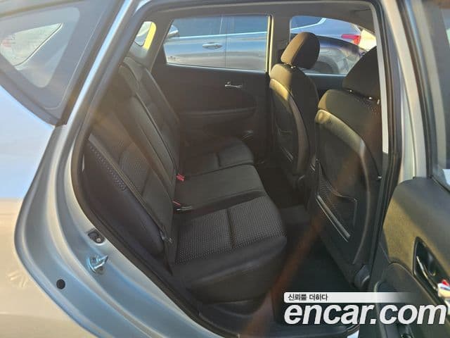 Hyundai i30 Luxury, 2010 14