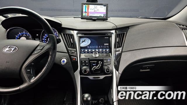 Hyundai YF Sonata LPI top, 2011 14