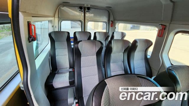 Renault Korea(Samsung) Master 13인승, 2019 14