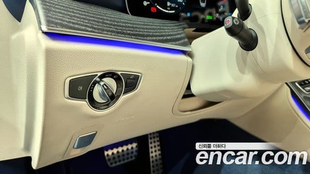 Mercedes-Benz E-класс W213 E450 4MATIC кабриолет, 2021 15
