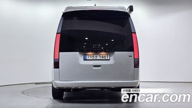 Hyundai Staria Prestige Camper 11인승, 2023 4