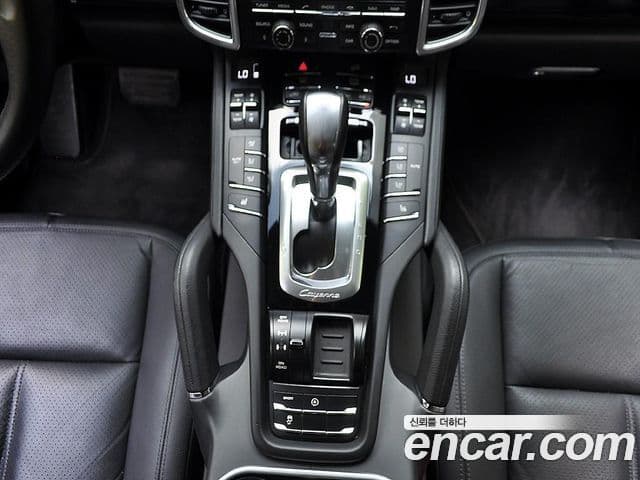 Porsche New Cayenne 958, 2015 9