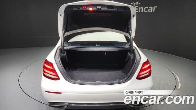 Mercedes-Benz E-класс W213 Avantgarde, 2019 20