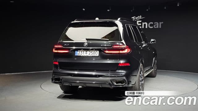 BMW X7 (G07) xDrive 40d M Sport 6인승, 2023 4