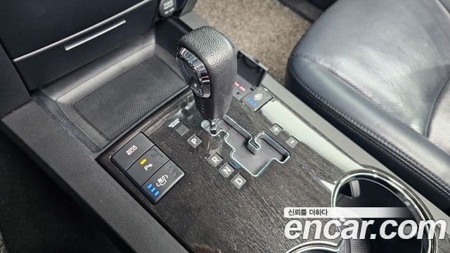 Kia Mohave 4WD KV300, 2015 9