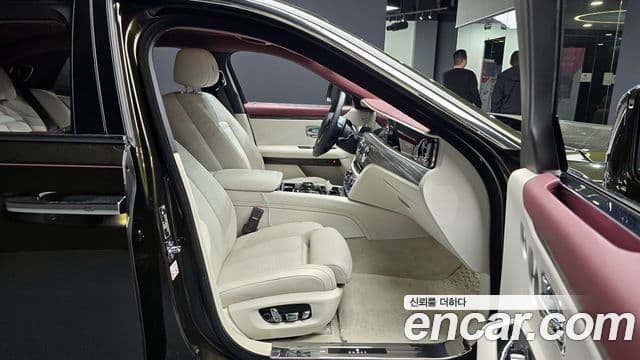 Rolls-Royce 고스트 2세대, 2023 10