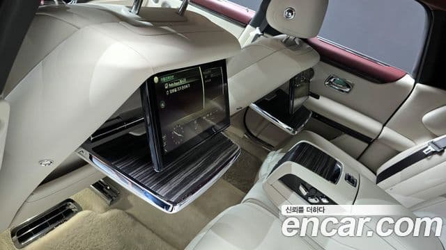 Rolls-Royce 고스트 2세대, 2023 18