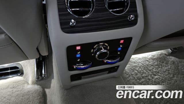 Rolls-Royce 고스트 2세대, 2023 19