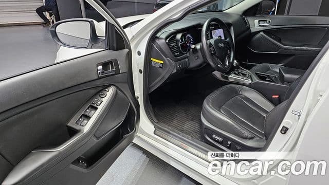 Kia K5 гибрид Prestige, 2013 11