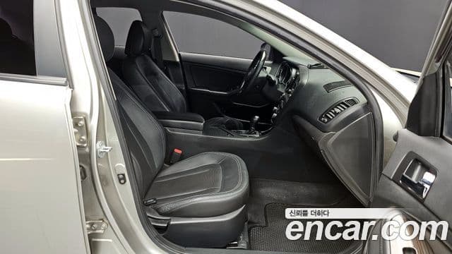 Kia K5 Prestige, 2011 11