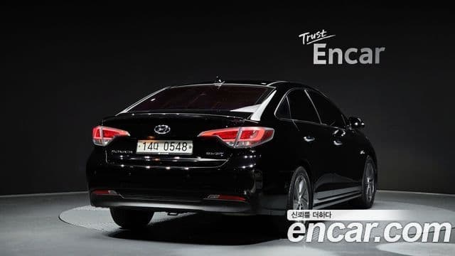 Hyundai LF Sonata гибрид Modern, 2016 2