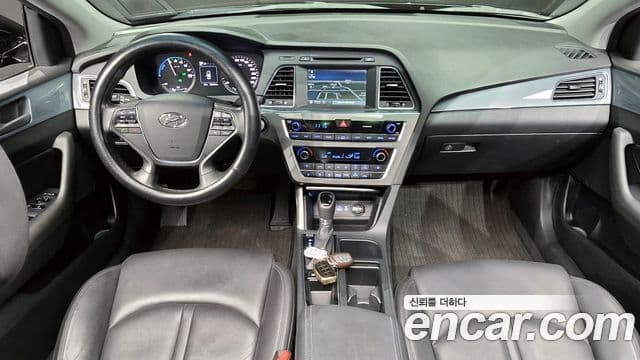 Hyundai LF Sonata гибрид Modern, 2016 7