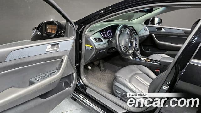 Hyundai LF Sonata гибрид Modern, 2016 10