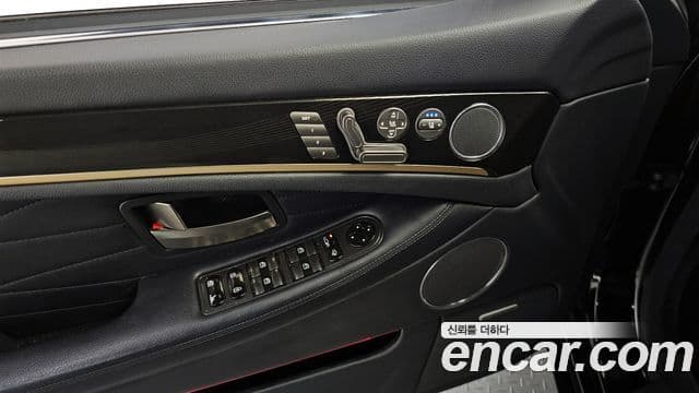 KG모빌리티(SsangYong) 뉴체어맨 W VIP, 2017 19