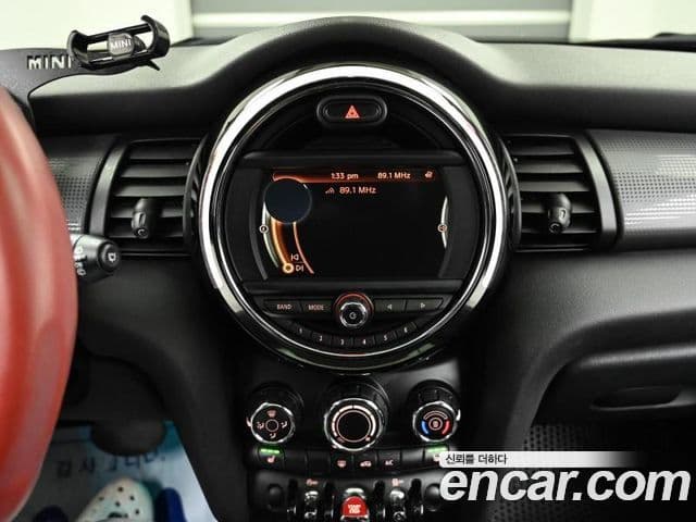 Mini Cooper D 3세대, 2017 14