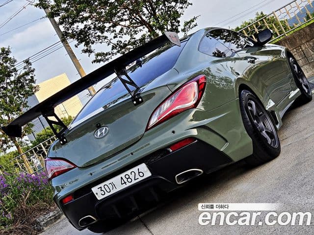 Hyundai The / новый New Genesis купе 200 турбо S, 2012 2